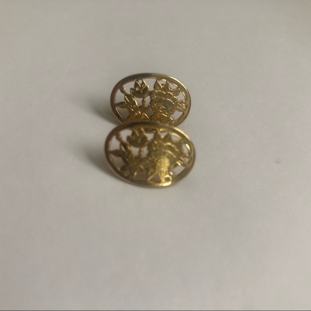 Vintage Gold Floral Earring